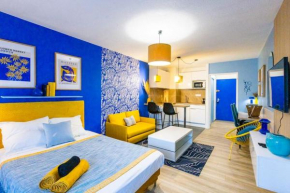 Neon Oasis - Parking - Terrasse - Wifi -